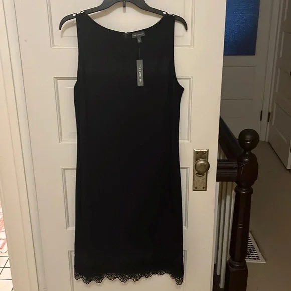 The Limited black, size L, lace like detailing in top and bottom - Picture 1 of 8